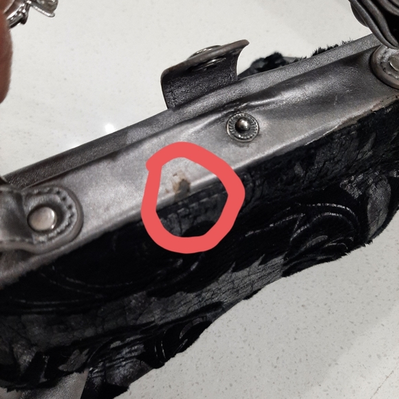 Purse - Picture 6 of 9